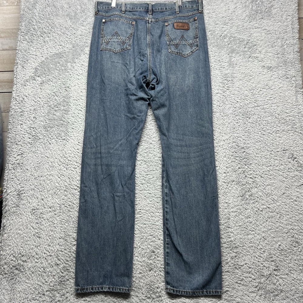 Wrangler Retro Slim Straight Jeans Mens 38x36 Blue Western Cowboy Cut Whiskering